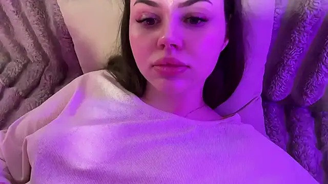 AlmaryKim webcam