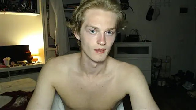 Daniel_yamm live cam on StripChat