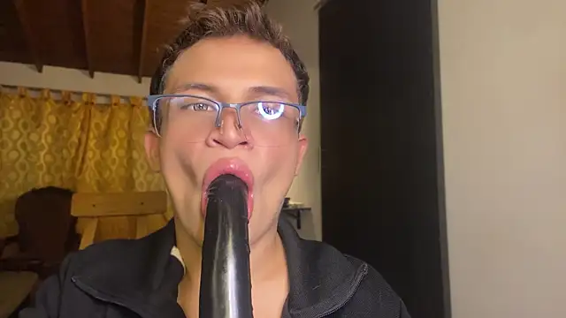 _Leo_Boy webcam