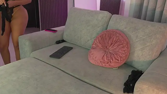 AnitaHaywood_ webcam