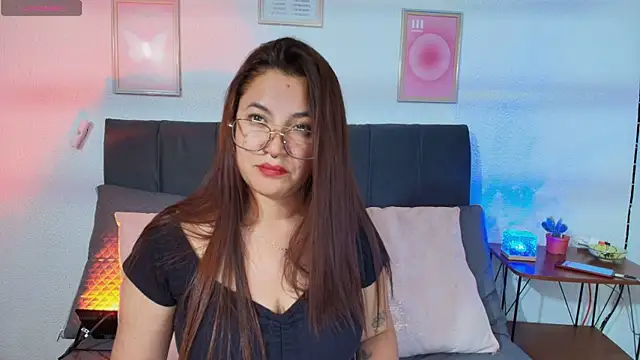 samm_curvy webcam
