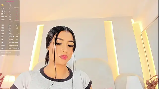 SalomeeBell live cam on StripChat