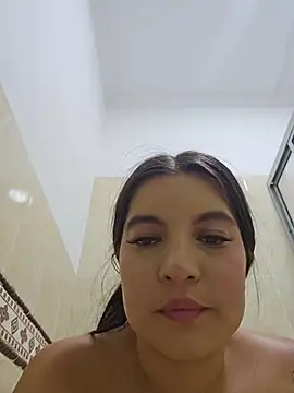 Pretty_Julieta webcam