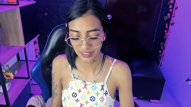KarlaSlutSkinny__ webcam