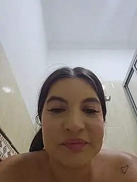 Pretty_Julieta webcam