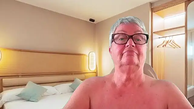 Mystery-Grandmother live webcam show
