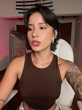 Ale_Lewis webcam