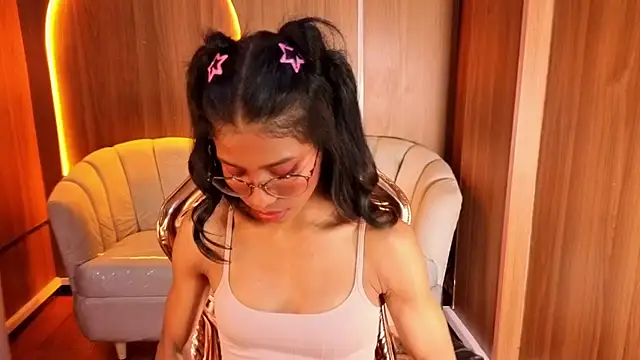 Alina_b_ webcam