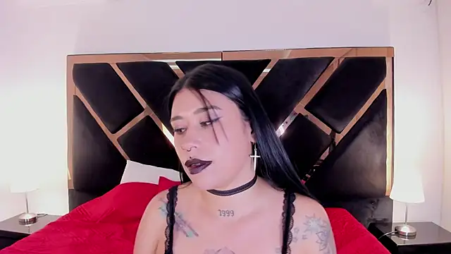 susanvilla (F young) - SUCK FINGERS