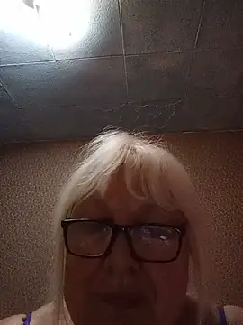 Alexia64231 live cam on StripChat