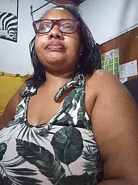 YELLOW_BONE webcam