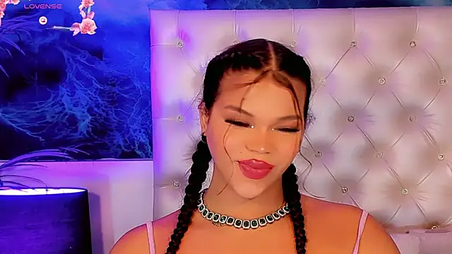 Keira_Fox31 webcam