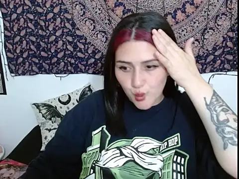Aitanarus25 webcam