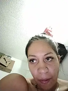 Tiphanydirty3 live cam on StripChat