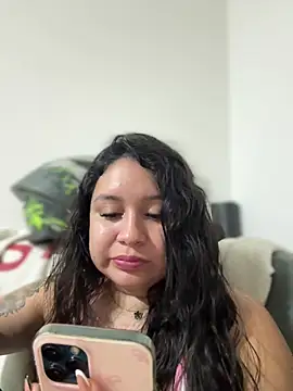 Pretty_Isadora webcam