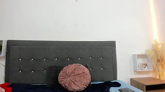 Lil_Aurora_ webcam