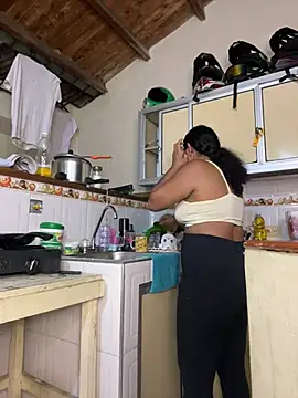 CatwomanAndHotman webcam
