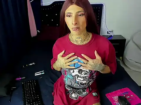 Clawdeen_Wolf webcam