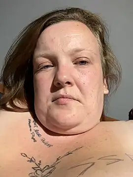 busty-bella1 webcam