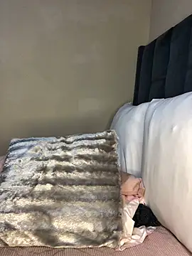 Nicole-Liam- live cam on StripChat