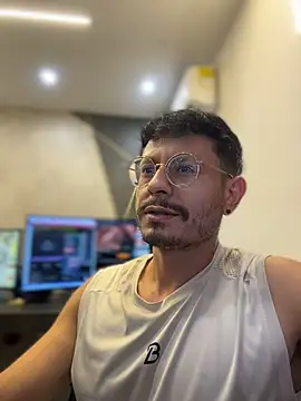 andrewlopezz webcam