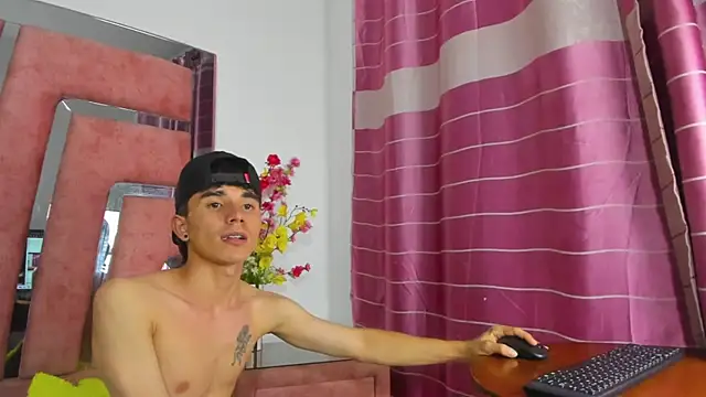 MaximumSteel_ webcam