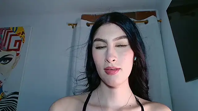 Model: valeria_gonzales_
