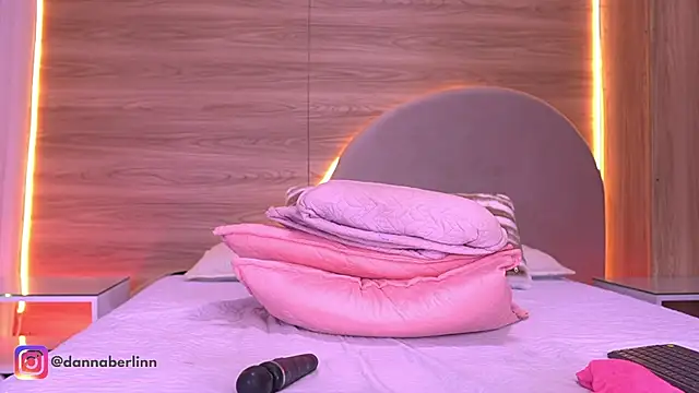 danna_berlin_ webcam