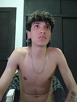 h3ll_b0y_ - H3ll_B0Y_'s free webcam - UK Sex Cams