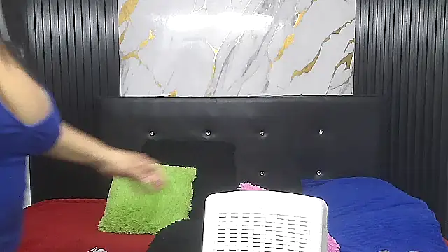 shanttal0272 (F mature) - squiirrrr