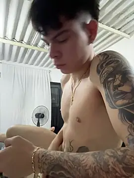 Handsome_boys69 webcam