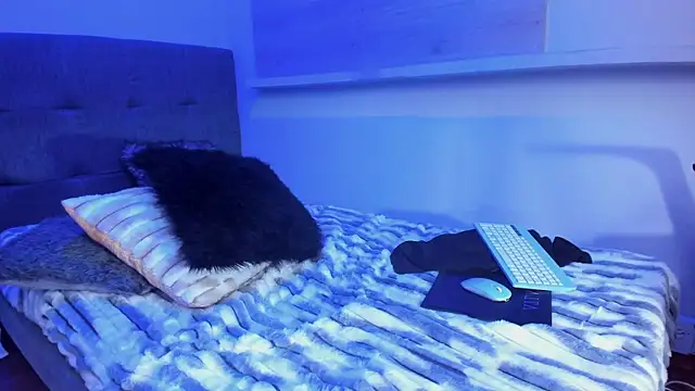 IanWest_ webcam