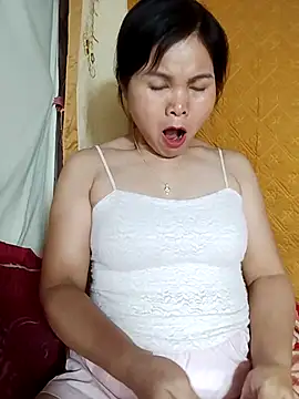 art_po19 live cam on StripChat