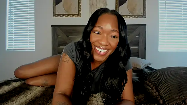 nicolesolace - Nicolesolace's free webcam - UK Sex Cams