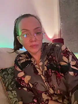 FemDom_RubyKnightXXO webcam
