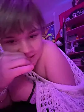 cutiepiespanks (F young) - 💦✨Sneaky Squirt Outside✨💦