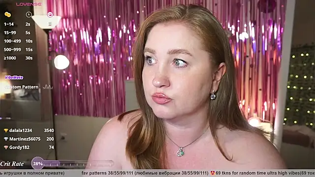 ollydoll92 live cam on StripChat