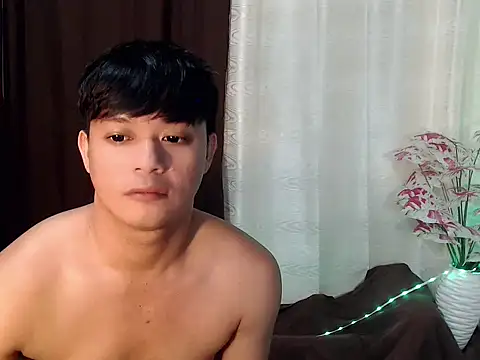 kingdomcum96 live sex cam