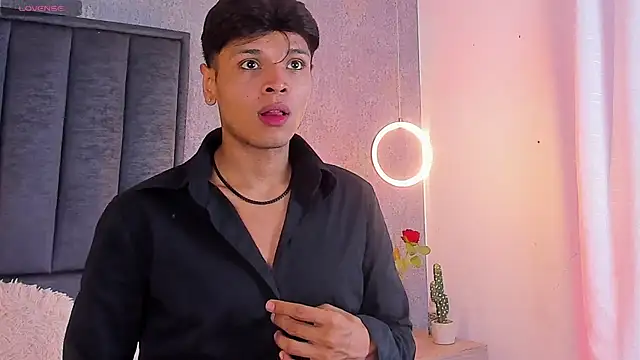 Alejandroo_Montenegro webcam