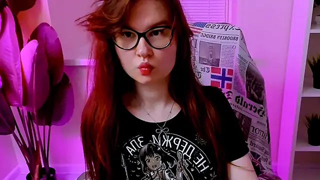 CarolGiggly webcam