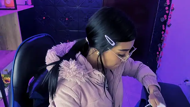 KarlaSlutSkinny__ webcam