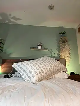 YariRose webcam