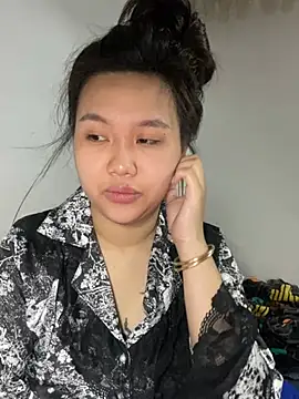 Almira6868 webcam
