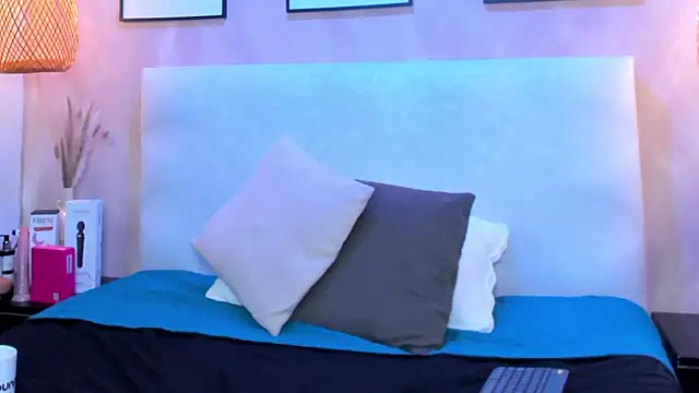 Piinksoul149 live webcam