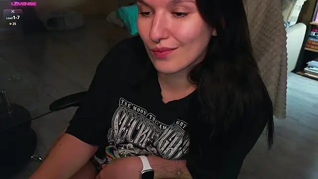 Val_lava live cam on StripChat