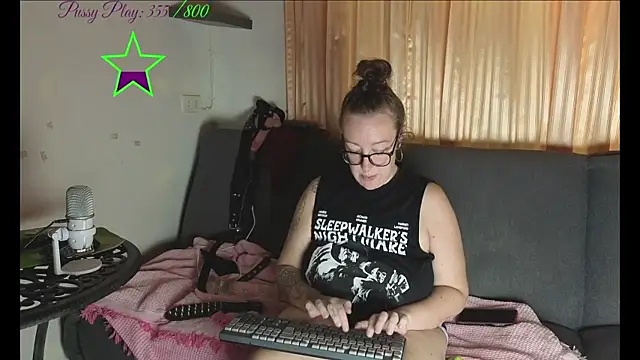 JadeStarUK webcam