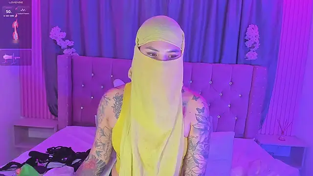 Nayla-Mouna webcam