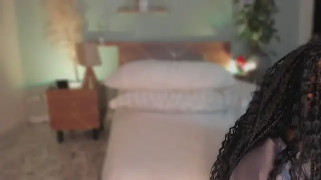 YariRose webcam