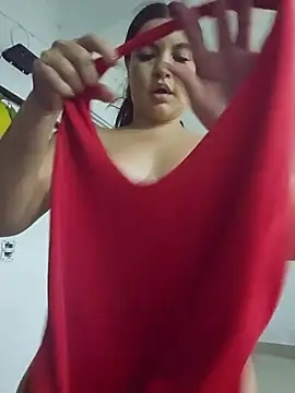 Pretty_Julieta webcam