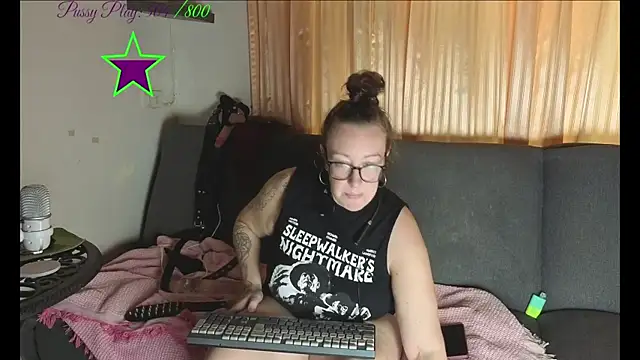 JadeStarUK webcam